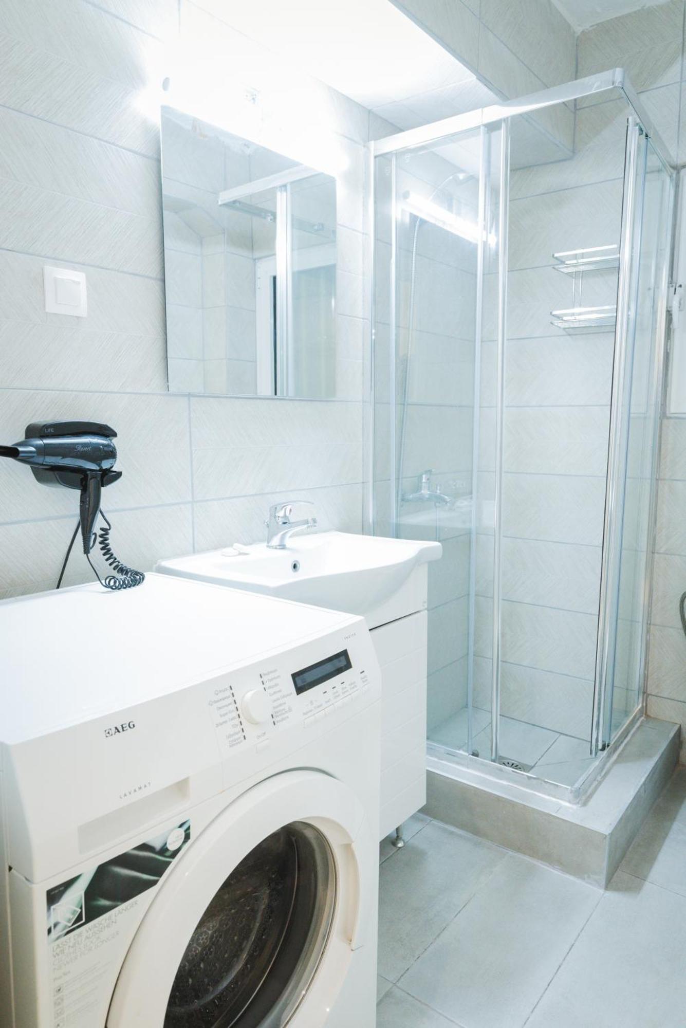 Stylish Apt W Jacuzzi, 5 Min To White Tower Selanik Dış mekan fotoğraf